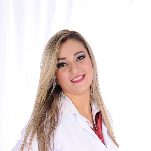 Dra. Aline Mayara Silva Lima