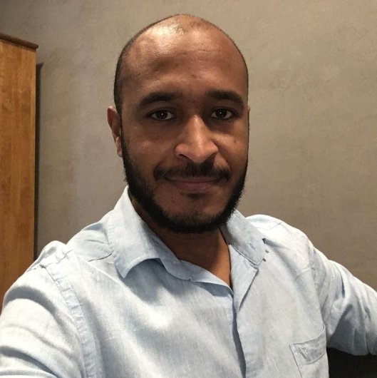 Dr. Lucas Mendes de Oliveira