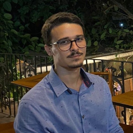 Dr. Lucas Rocha