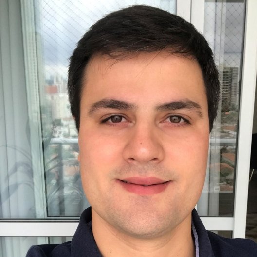 Dr. Rafael Moura