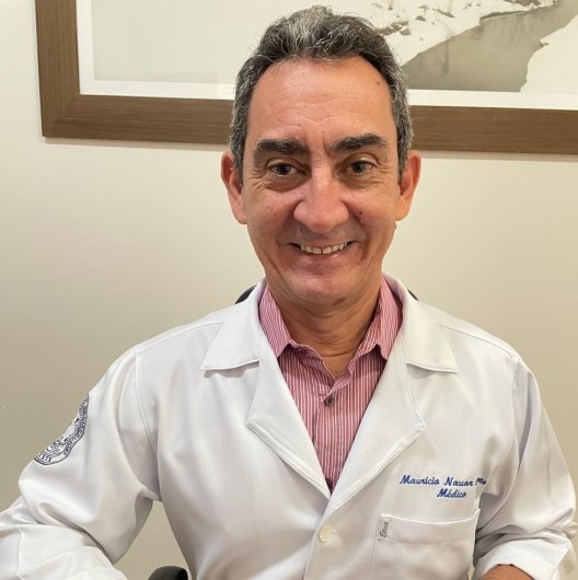 Dr. Mauricio Nauar Chaves