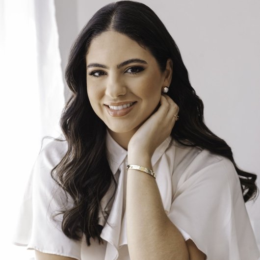 Dra. Maria Eduarda Avila