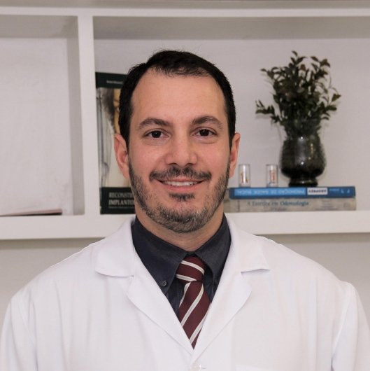 Dr. Andre Ribeiro