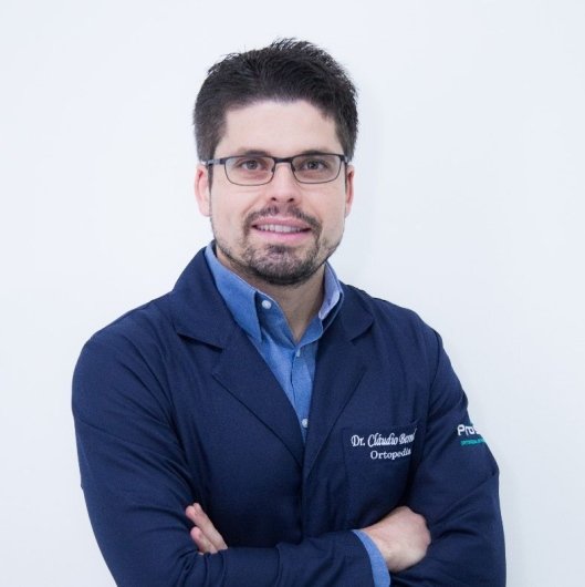 Dr. Cláudio Otávio da Silva Bernardes .