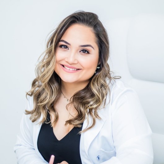Dra. Caroline Moreschi