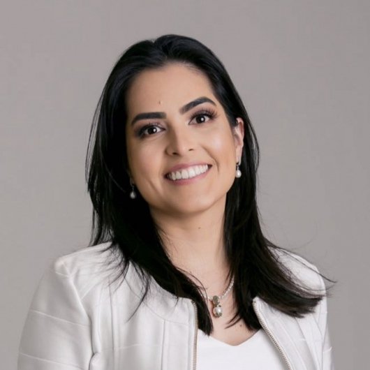 Dra. Daniela de Souza Neves