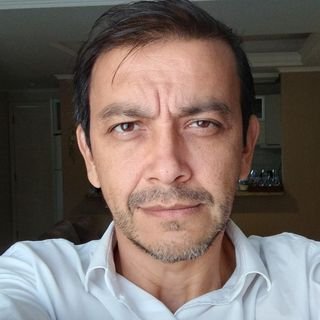 Vade De Oliveira