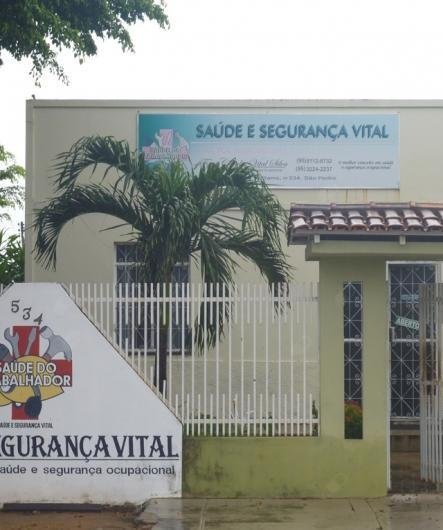Dra. Cláudia Vital