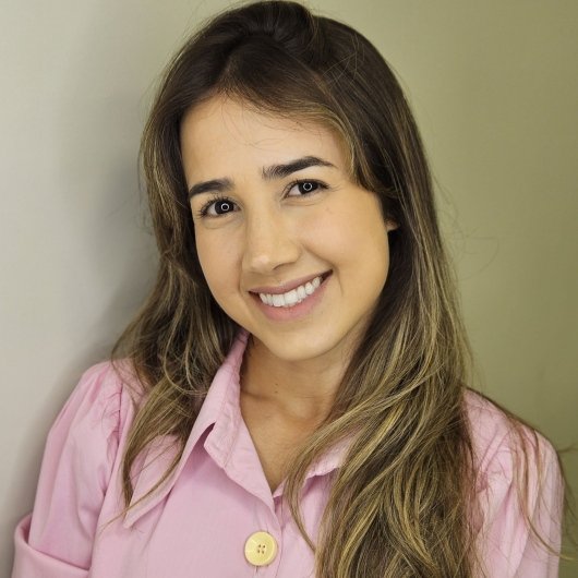 Dra. Thais Pimentel