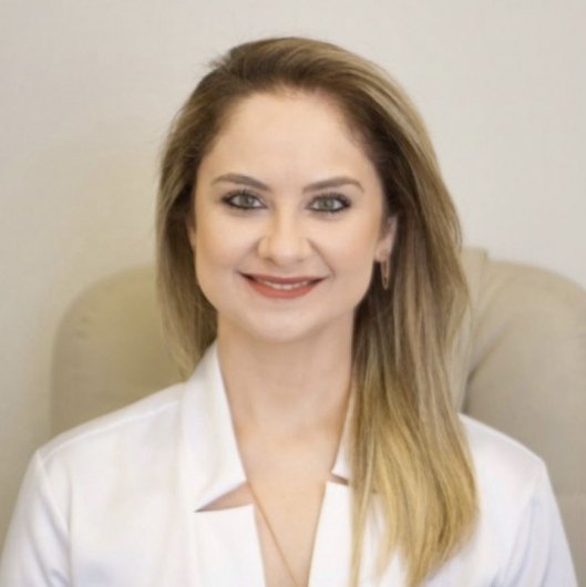 Dra. Ana Mari David Fernandes