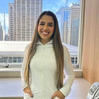 Dra. Yasmin de Sousa da Silva