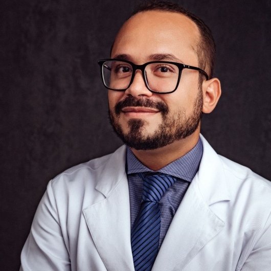 Dr. Cássio Silveira