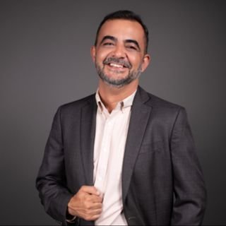 Dr. Alessandro Marcondes Leite