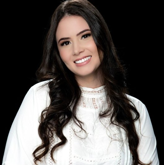 Thaís Carreira
