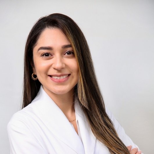 Dra. Brena Souza