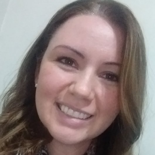 Dra. Andreia Mattiuci