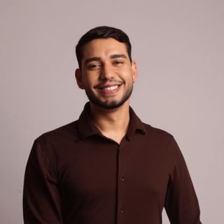 Dr. Lucas Fagundes