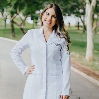 Dra. Laís Borges Araújo de Oliveira
