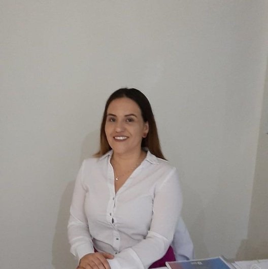 Dra. Pamela Rodrigues dos Santos
