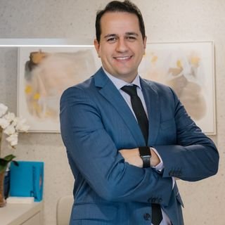Dr. Lucas Cartafina Barbosa De Sousa
