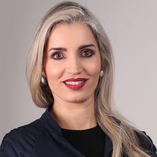 Dra. Fernanda Selga