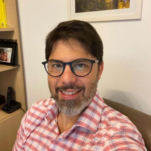 Dr. Marcelo Carlos Pereira