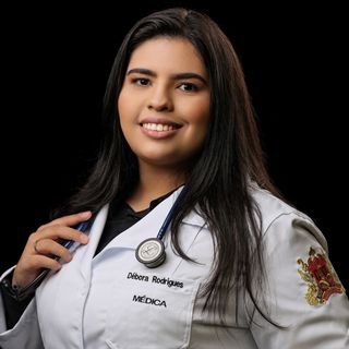 Dra. Débora Rodrigues dos Santos