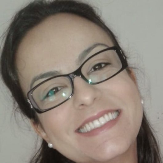 Dra. Marina De Lima Duz Vieira