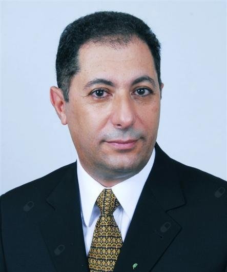Dr. Edson Crusco