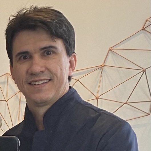 Dr. Danilo Antunes