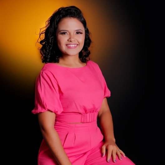 Dra. Hyalle Abreu Viana