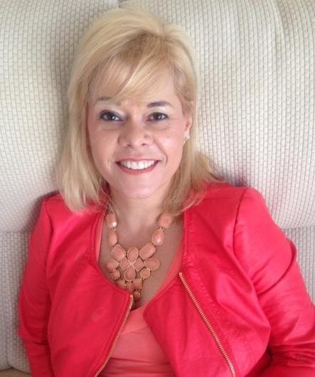 Dra. Elisiane Siqueira