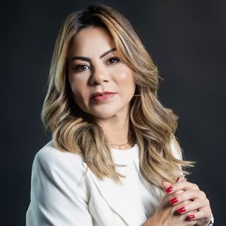 Dra. Lorena Loreiro