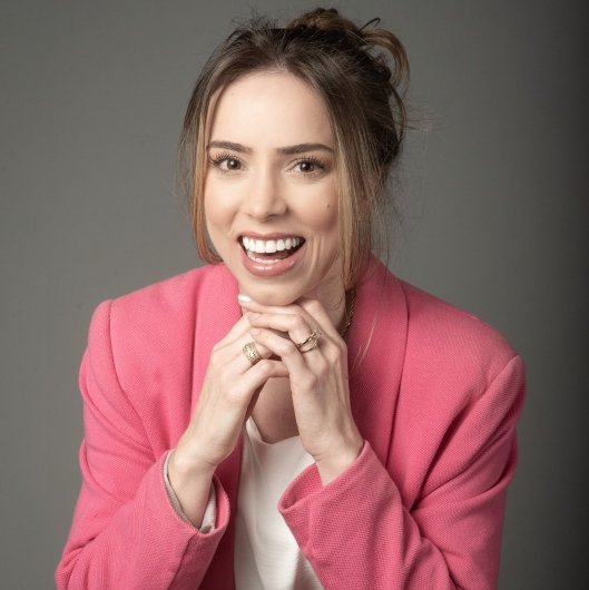 Dra. Bárbara Silveira