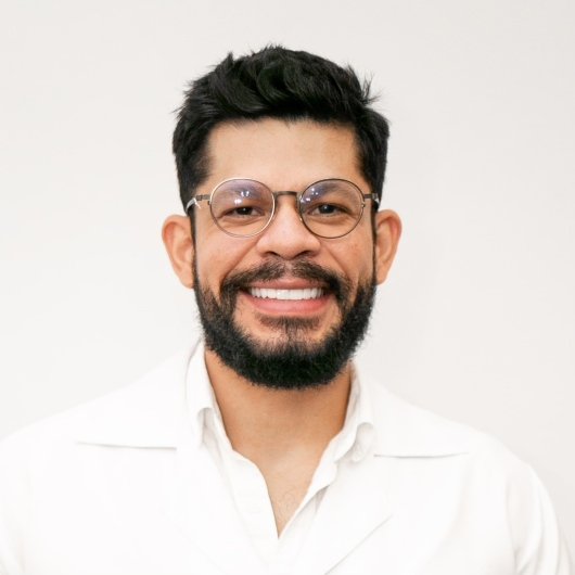 Dr. Alcemir Félix