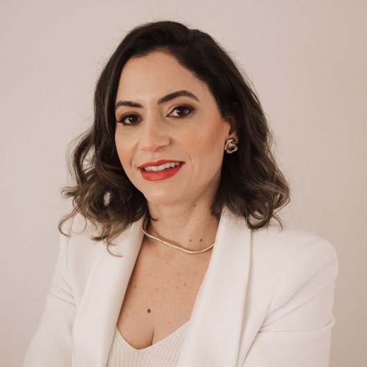 Dra. Julia Cargnin