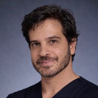 Dr. Eduardo Novais