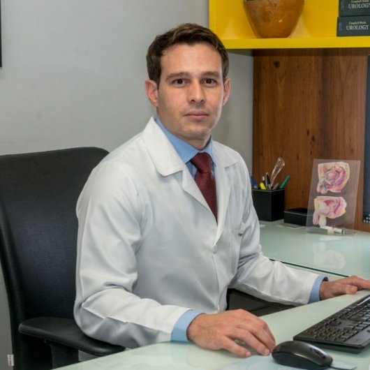Dr. Tiago Aguiar