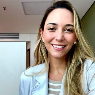 Dra. Letícia Brandão