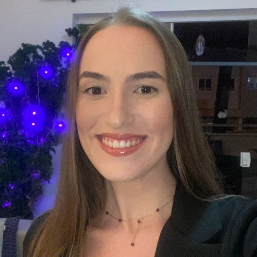 Larissa Fontes Souza