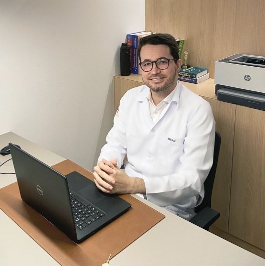 Dr. Leonardo Leghi