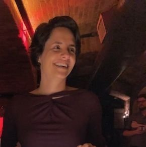 Dra. Erika Souza Garcia Ramos