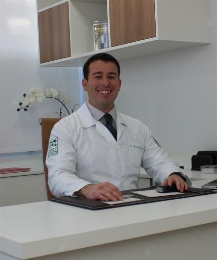 Dr. Vitor Rodrigues Domingues
