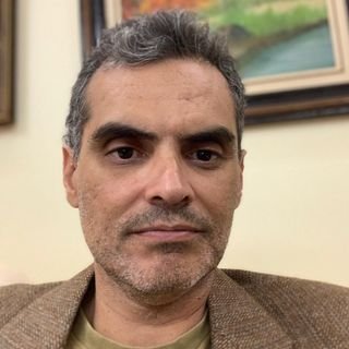 Dr. Rodrigo Macedo