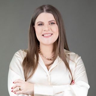 Dra. Gabriela Bem