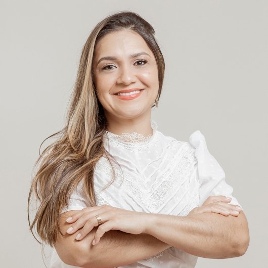 Dra. Deisiane Nascimento Sousa
