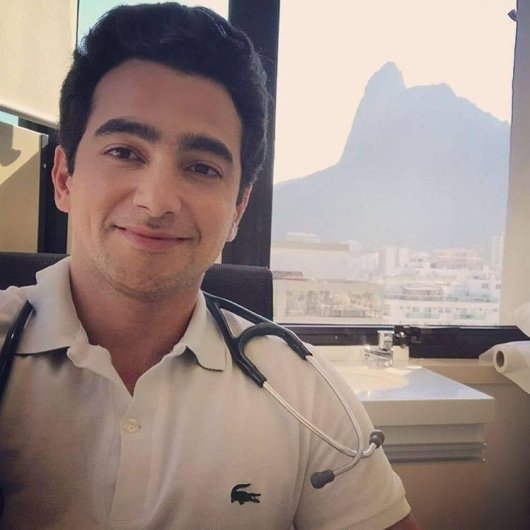 Dr. Max Martins