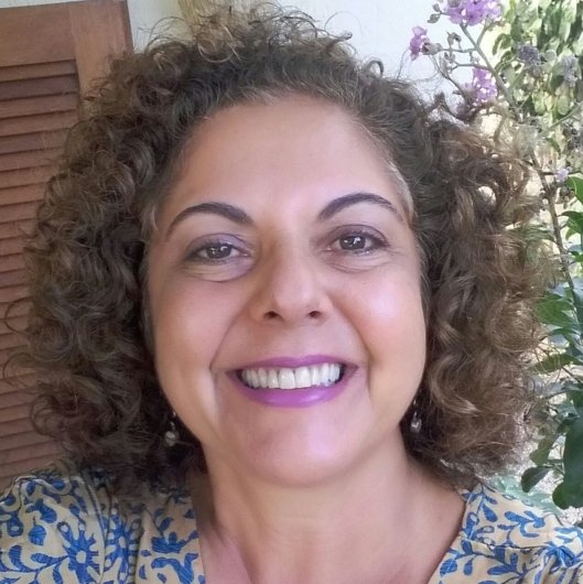 Dra. Luciane Morais Viana