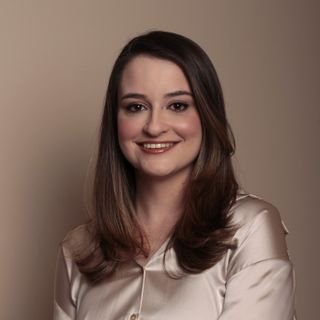 Dra. Ingrid Pereira Marques