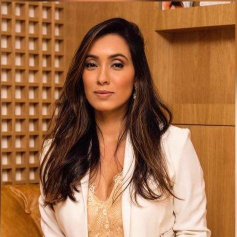 Dra. Larissa Oliveira